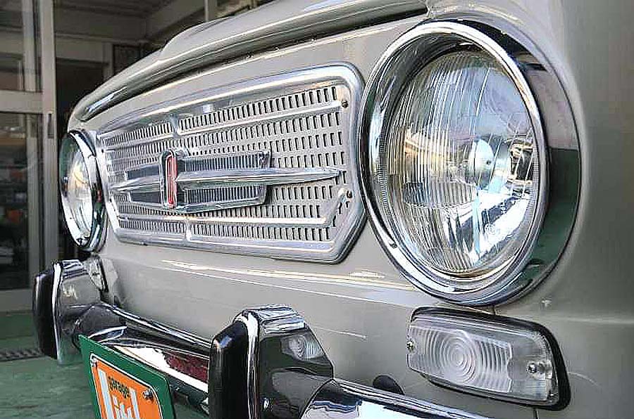 850 caprera berlina grille